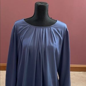 Ann Taylor Blouse. Excellent condition.